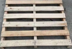 出售托盘 木栈板 木卡板，高价上门回收托盘，回收木卡板